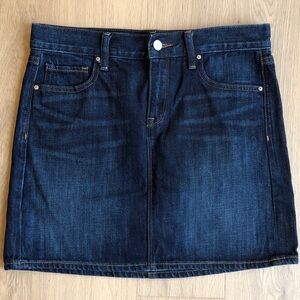 GAP 1969 Dark Blue Denim 5-Pocket Style Mini Jeans Skirt, Size 27 (Waist 32)